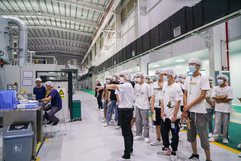 19D9B8
