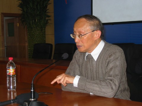 杨叔子在学院讲学
