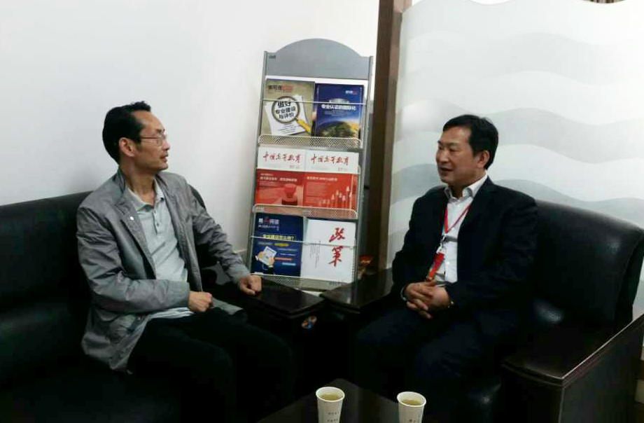 院长李立勇一行赴湖北医药学院考察交流