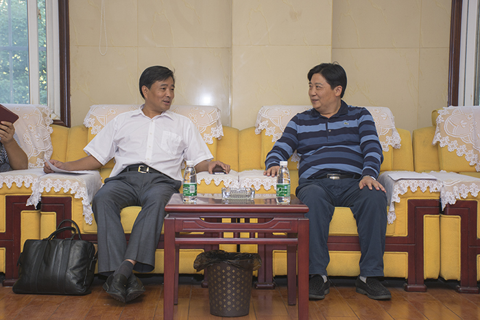 印家利调研我院统战工作