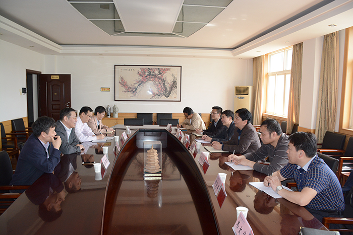 党委书记郭百高一行赴武汉轻工大学考察交流