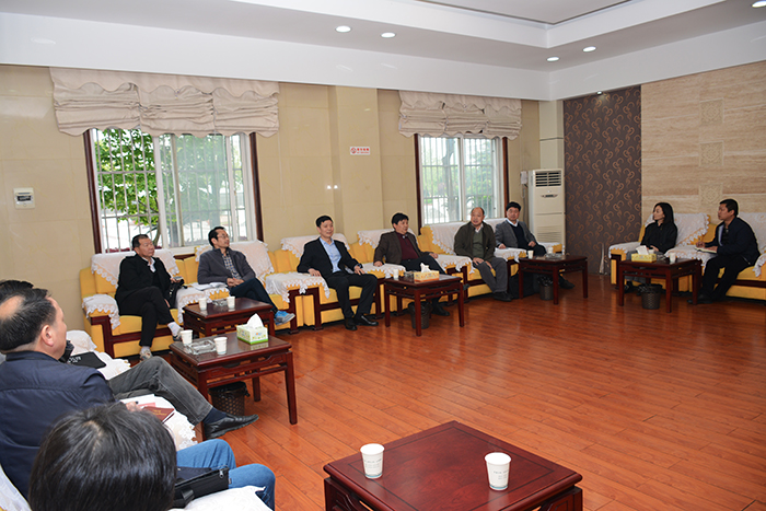 市教育局局长蔡涛来我院调研